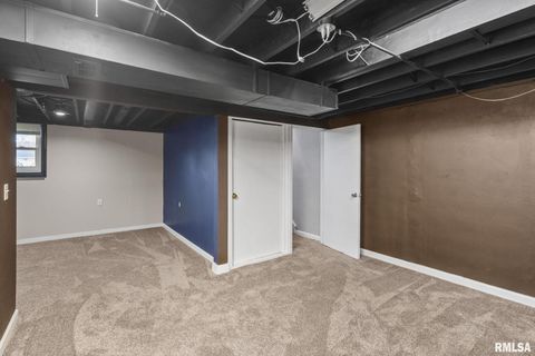 Tiny photo for 4036 HILLANDALE Road, Davenport, IA 52806 (MLS # QC4269417)