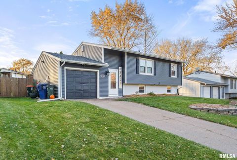 Tiny photo for 4036 HILLANDALE Road, Davenport, IA 52806 (MLS # QC4269417)