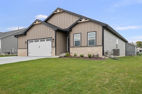 Tiny photo for 6121 Thor Avenue, Davenport, IA 52807 (MLS # 12796623)