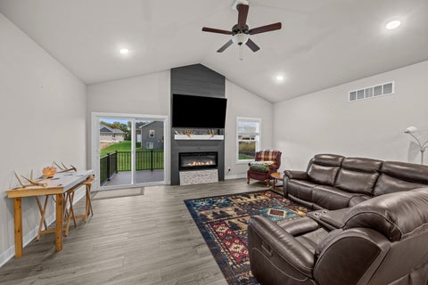 Tiny photo for 6121 Thor Avenue, Davenport, IA 52807 (MLS # 12796623)