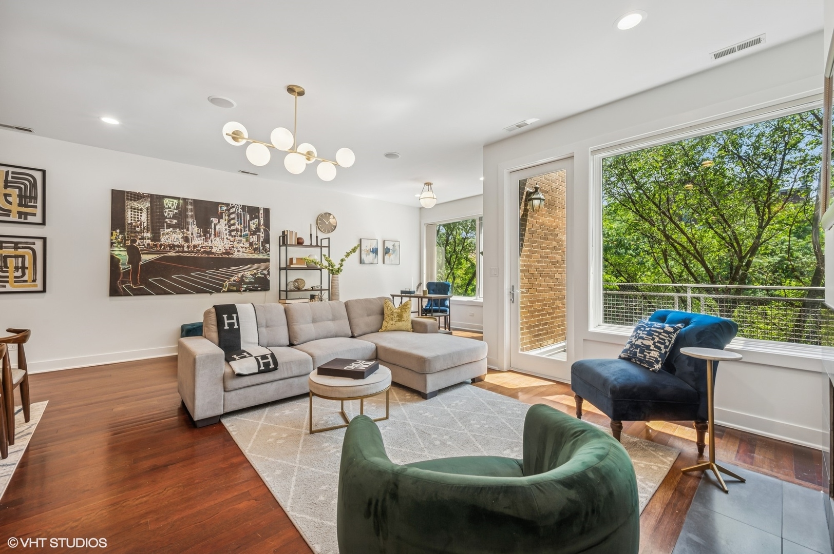 1750 W Division Street 301