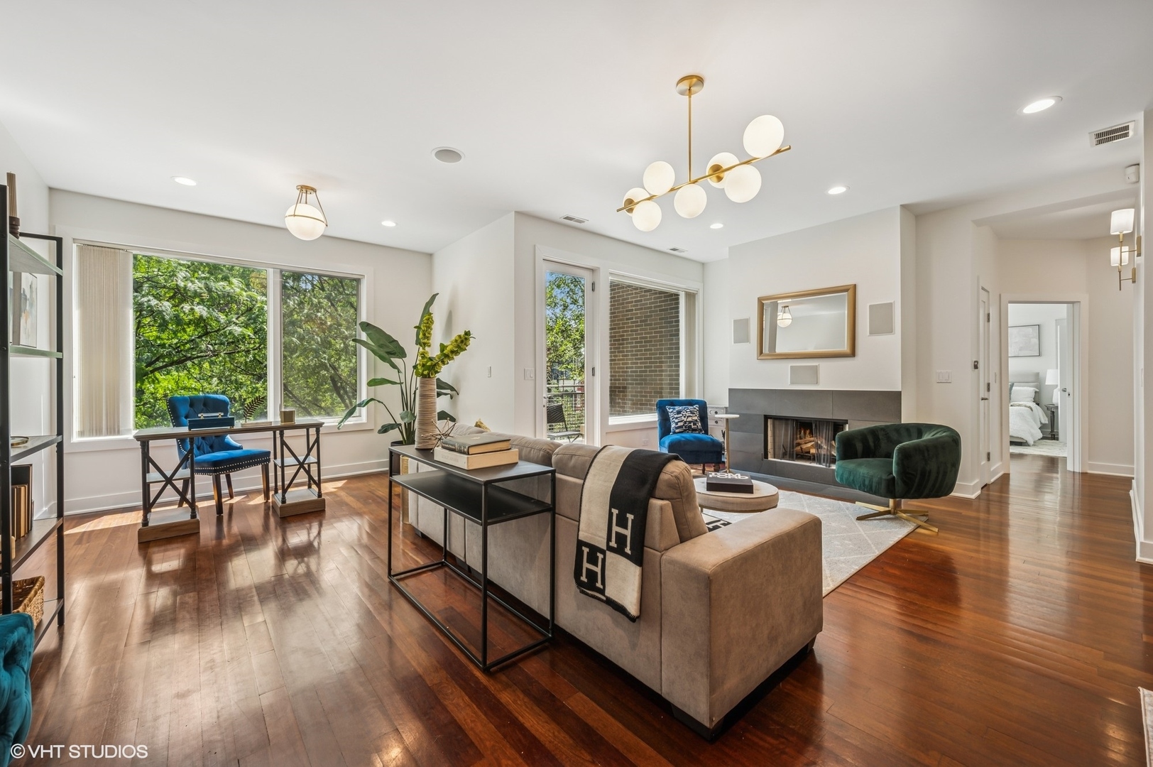 1750 W Division Street 301