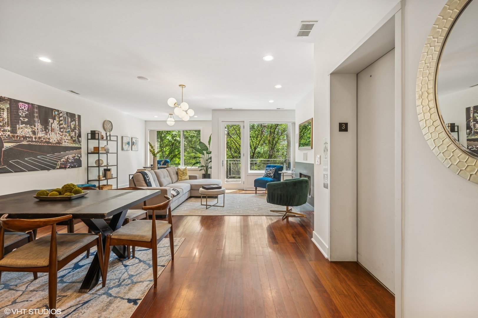 1750 W Division Street 301