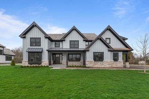 Single Family Residence in Lincolnshire IL 301 Briarwood Lane.jpg