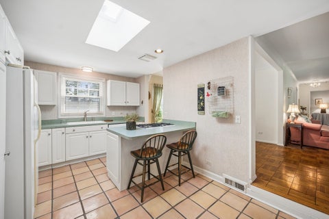 Tiny photo for 231 Latrobe Avenue, Northfield, IL 60093 (MLS # 12746014)