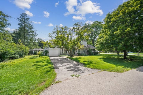 Tiny photo for 231 Latrobe Avenue, Northfield, IL 60093 (MLS # 12746014)