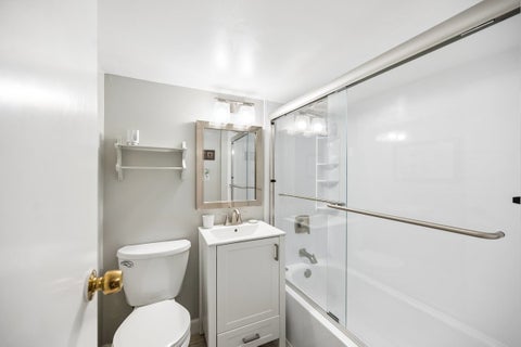 Tiny photo for 231 Latrobe Avenue, Northfield, IL 60093 (MLS # 12746014)