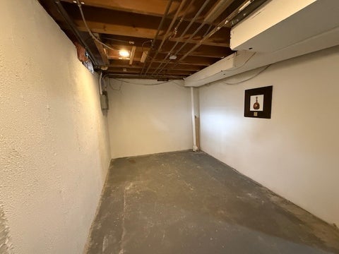 Tiny photo for 1990 Oxford Lane, Hoffman Estates, IL 60169 (MLS # 12768205)