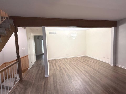 Tiny photo for 1990 Oxford Lane, Hoffman Estates, IL 60169 (MLS # 12768205)