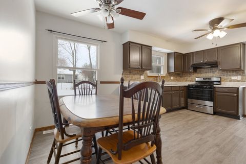 Tiny photo for 820 Red Coach Lane, Algonquin, IL 60102 (MLS # 12534415)