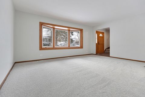 Tiny photo for 820 Red Coach Lane, Algonquin, IL 60102 (MLS # 12534415)