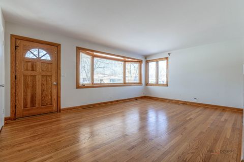 Tiny photo for 9213 Mason Avenue, Morton Grove, IL 60053 (MLS # 12531317)