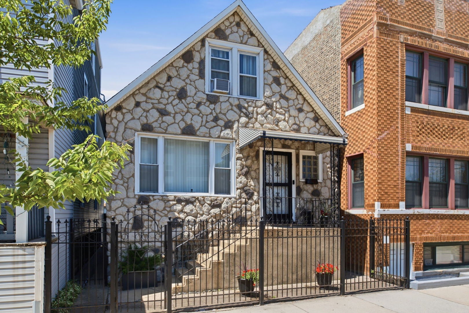 2444 N WESTERN Avenue