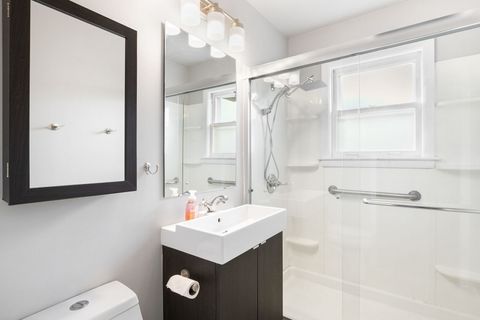Tiny photo for 847 Mckinley Avenue, Mundelein, IL 60060 (MLS # 12493169)