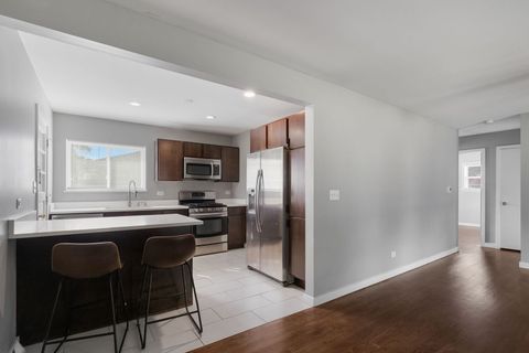 Tiny photo for 847 Mckinley Avenue, Mundelein, IL 60060 (MLS # 12493169)