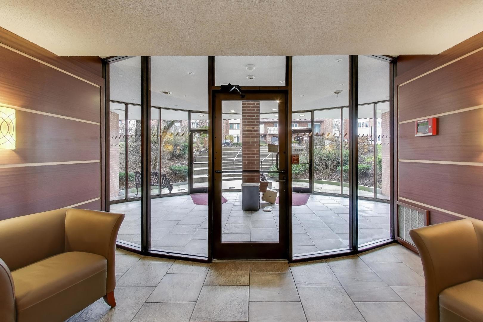 2046 Saint Johns Avenue 4b