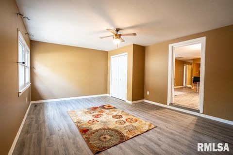 Tiny photo for 1401 S THOMAS Street, Carterville, IL 62918 (MLS # QC4269451)