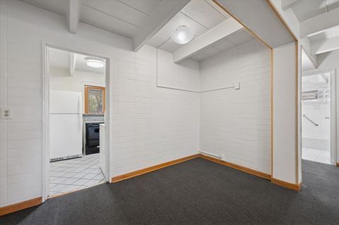 Tiny photo for 1140 W Lunt Avenue #1B, Chicago, IL 60626 (MLS # 12619630)