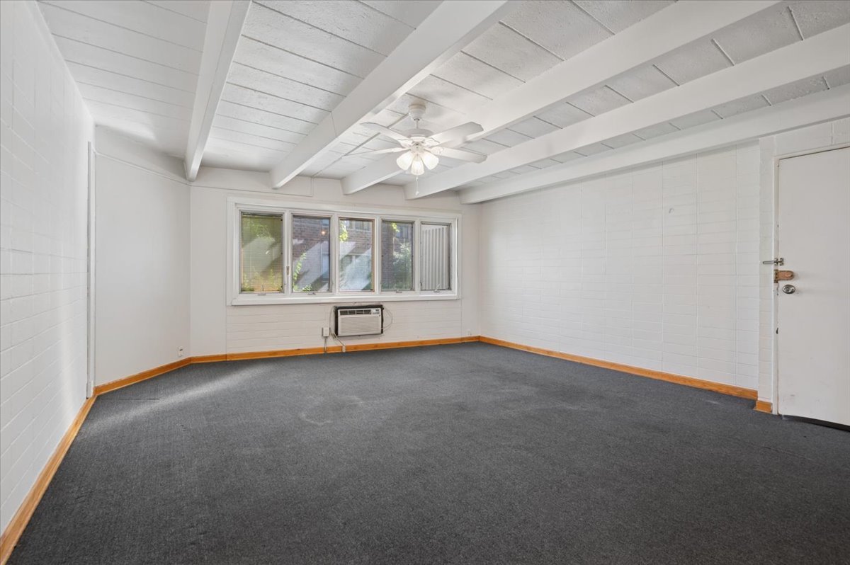 1140 W Lunt Avenue 1B