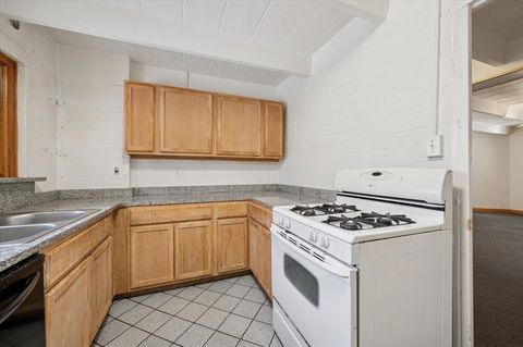 Tiny photo for 1140 W Lunt Avenue #1B, Chicago, IL 60626 (MLS # 12619630)