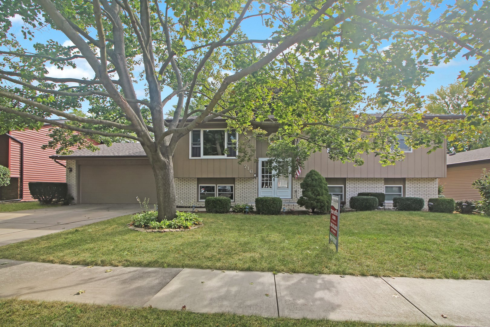 716 Lara Road