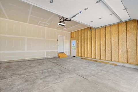 Tiny photo for 202 Cress Creek Trail, Poplar Grove, IL 61065 (MLS # 12445953)