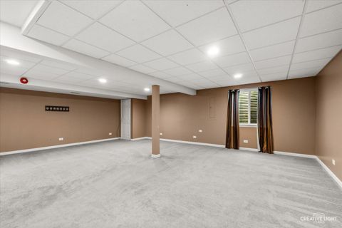 Tiny photo for 6099 Canterbury Lane #6099, Hoffman Estates, IL 60192 (MLS # 12496609)