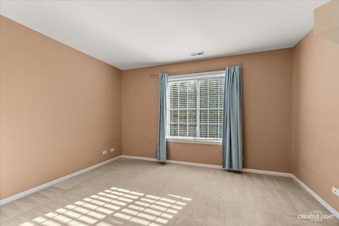 Tiny photo for 6099 Canterbury Lane #6099, Hoffman Estates, IL 60192 (MLS # 12496609)