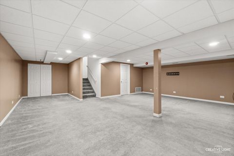 Tiny photo for 6099 Canterbury Lane #6099, Hoffman Estates, IL 60192 (MLS # 12496609)