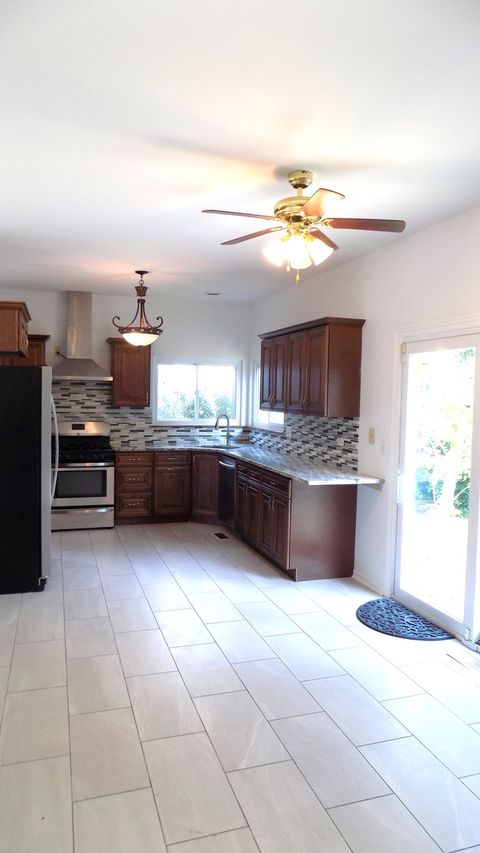 Tiny photo for 885 CHELSEA Court, Aurora, IL 60504 (MLS # 12497393)