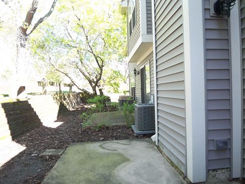 Tiny photo for 1069 Talbots Lane, Elk Grove Village, IL 60007 (MLS # 12701075)