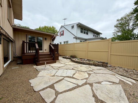Tiny photo for 602 S Ridgeway Avenue, Champaign, IL 61821 (MLS # 12630330)