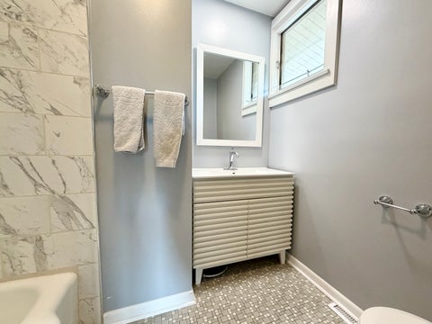 Tiny photo for 602 S Ridgeway Avenue, Champaign, IL 61821 (MLS # 12630330)