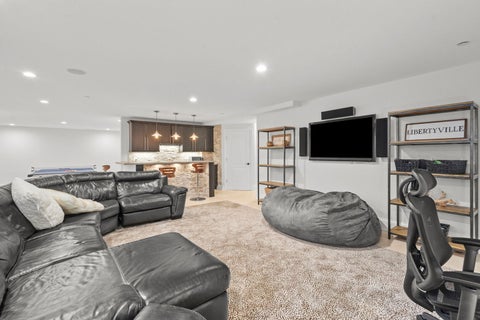 Tiny photo for 622 Innsbruck Court, Libertyville, IL 60048 (MLS # 12690889)