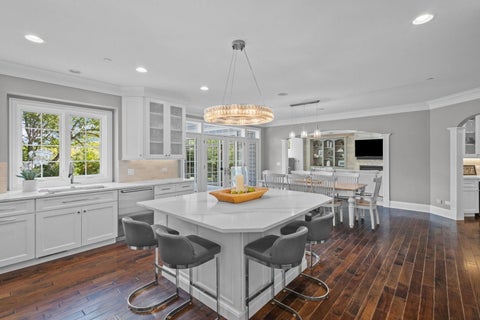 Tiny photo for 622 Innsbruck Court, Libertyville, IL 60048 (MLS # 12690889)
