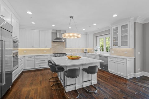 Tiny photo for 622 Innsbruck Court, Libertyville, IL 60048 (MLS # 12690889)