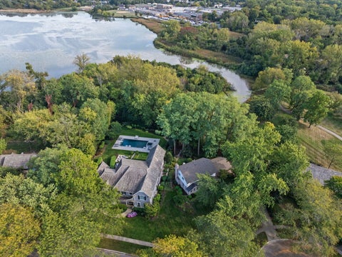Tiny photo for 622 Innsbruck Court, Libertyville, IL 60048 (MLS # 12690889)