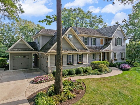 Tiny photo for 622 Innsbruck Court, Libertyville, IL 60048 (MLS # 12690889)