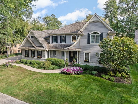 Photo of 622 Innsbruck Court, Libertyville, IL 60048 (MLS # 12690889)