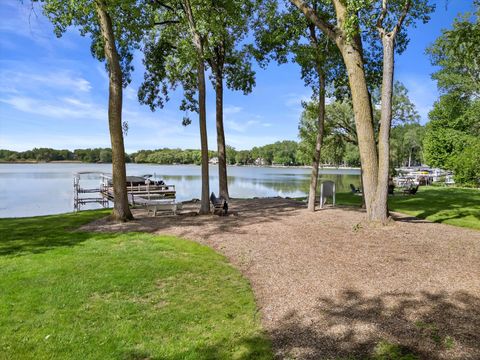 Tiny photo for 1370 Dunns Court, Fox Lake, IL 60020 (MLS # 12656193)
