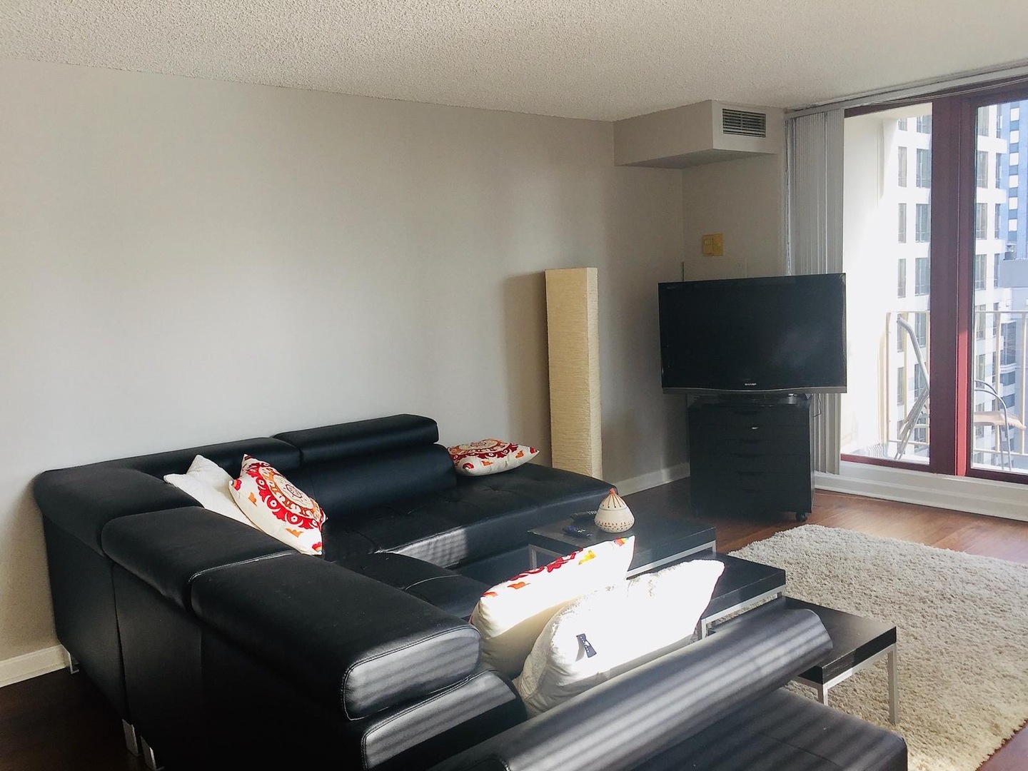 200 N Dearborn Street 3203