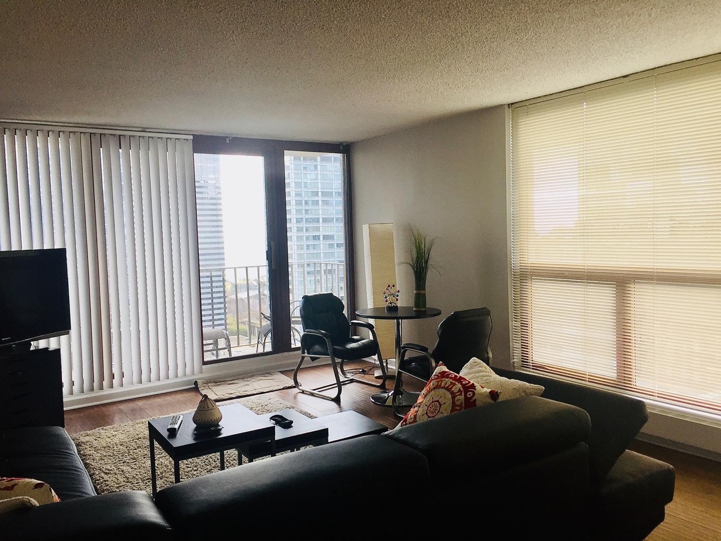 200 N Dearborn Street 3203