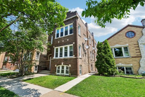 Tiny photo for 1643 Kenilworth Avenue, Berwyn, IL 60402 (MLS # 12657794)