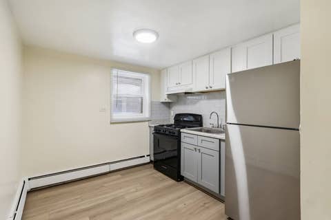Tiny photo for 1643 Kenilworth Avenue, Berwyn, IL 60402 (MLS # 12657794)