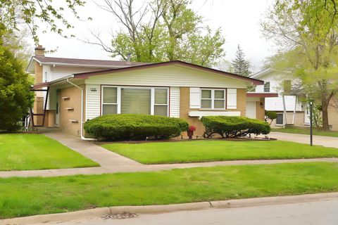 Tiny photo for 223 W Rainbow Drive, Glenwood, IL 60425 (MLS # 12469125)