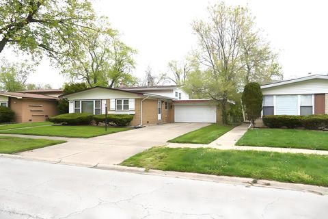 Tiny photo for 223 W Rainbow Drive, Glenwood, IL 60425 (MLS # 12469125)