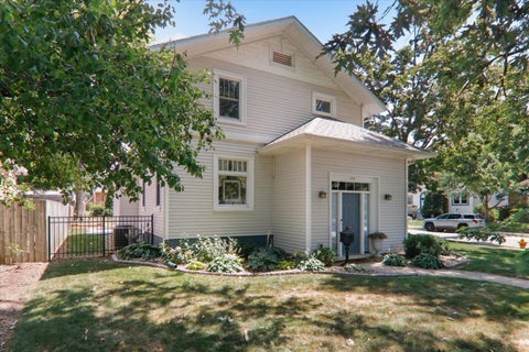 Tiny photo for 222 S Florence Avenue, Bloomington, IL 61701 (MLS # 12717590)
