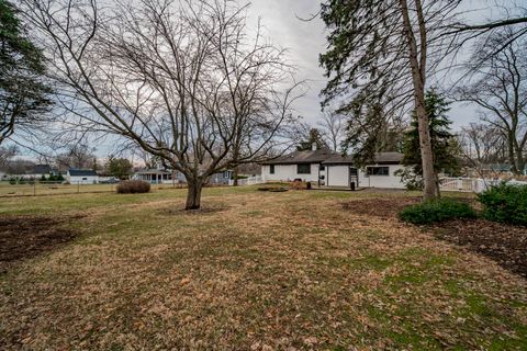 Tiny photo for 28W544 Forest View Avenue, Warrenville, IL 60555 (MLS # 12538464)