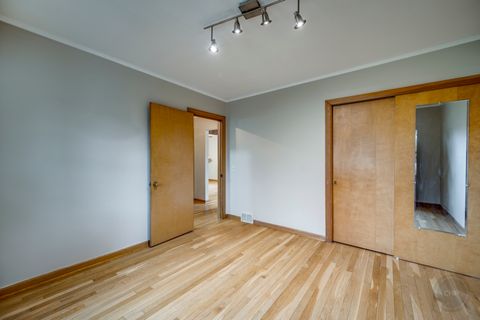 Tiny photo for 28W544 Forest View Avenue, Warrenville, IL 60555 (MLS # 12538464)