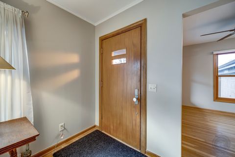 Tiny photo for 28W544 Forest View Avenue, Warrenville, IL 60555 (MLS # 12538464)